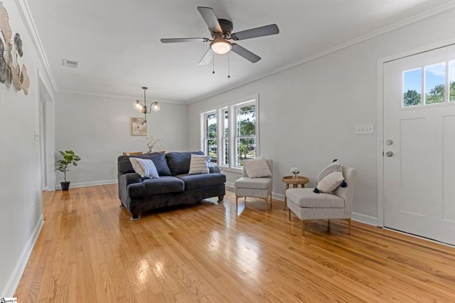 230 Foxhall Road, Spartanburg, SC 29306