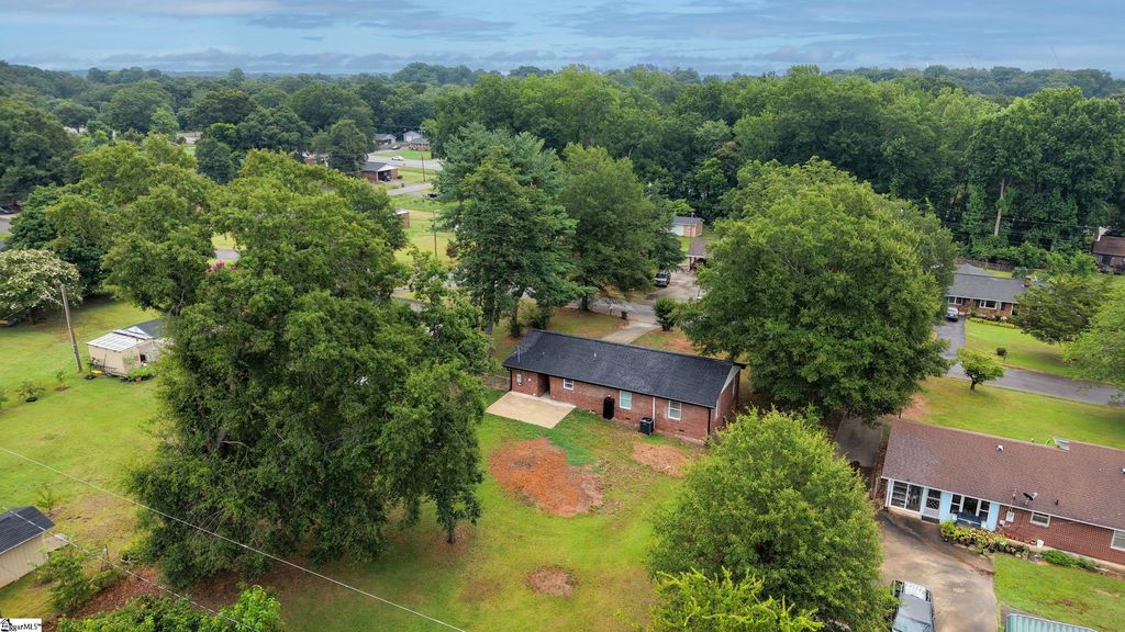 230 Foxhall Road, Spartanburg, SC 29306