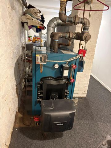 108 Elizabeth Street, Floral Park, NY 11001