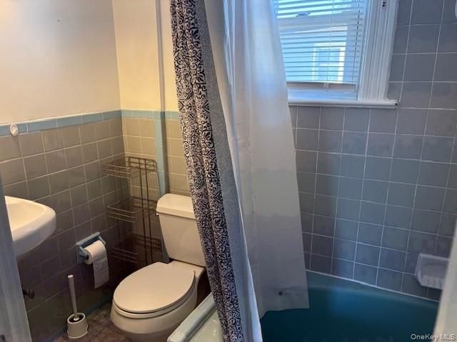 108 Elizabeth Street, Floral Park, NY 11001