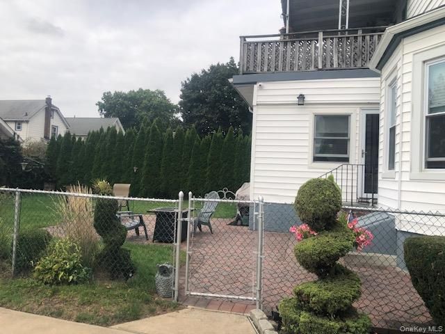 108 Elizabeth Street, Floral Park, NY 11001