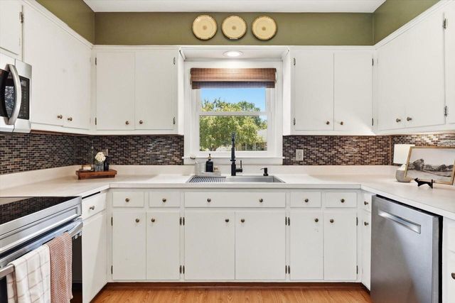 3956 E Edgerton AVENUE, Cudahy, WI 53110