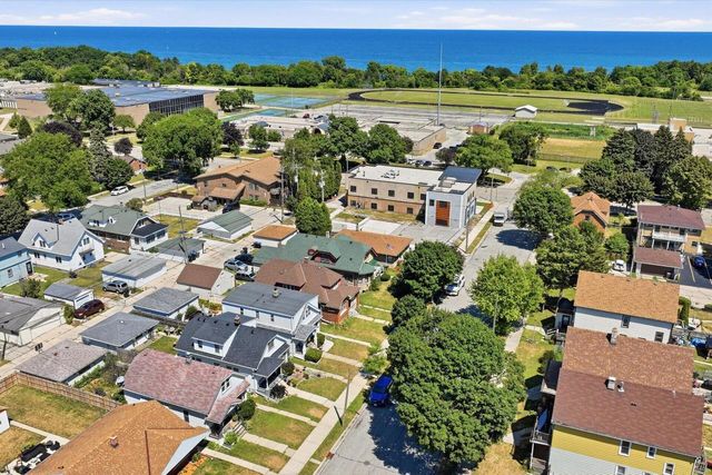 3956 E Edgerton AVENUE, Cudahy, WI 53110