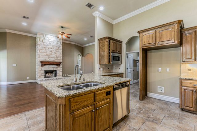 112 Star Ridge Circle, Waco, TX 76657