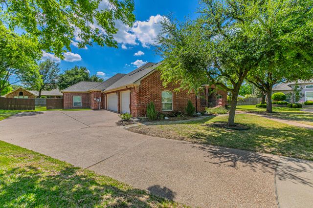 112 Star Ridge Circle, Waco, TX 76657