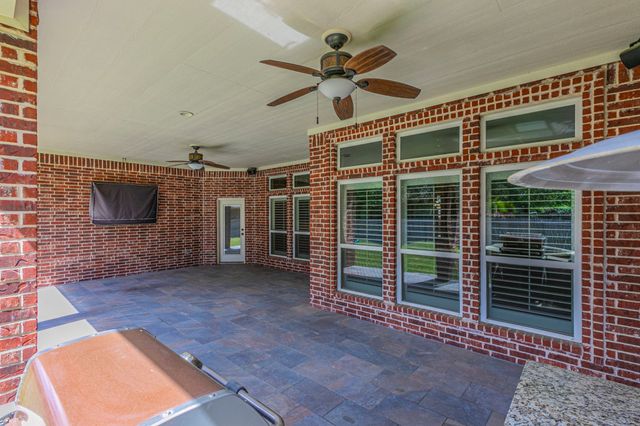 112 Star Ridge Circle, Waco, TX 76657