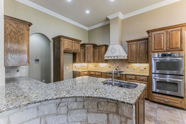 112 Star Ridge Circle, Waco, TX 76657