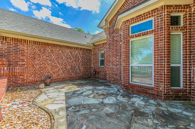 112 Star Ridge Circle, Waco, TX 76657