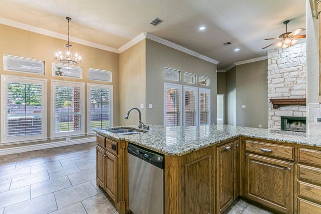 112 Star Ridge Circle, Waco, TX 76657