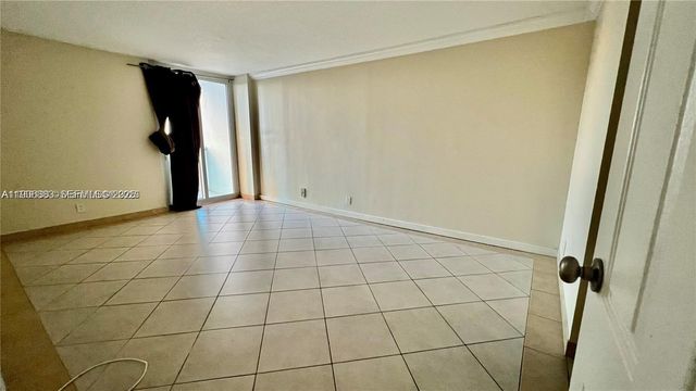 100 Bayview Drive 607, Sunny Isles Beach, FL 33160