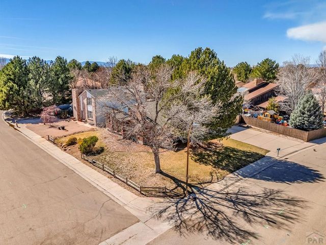 4501 Cedarweed Blvd, Pueblo, CO 81001