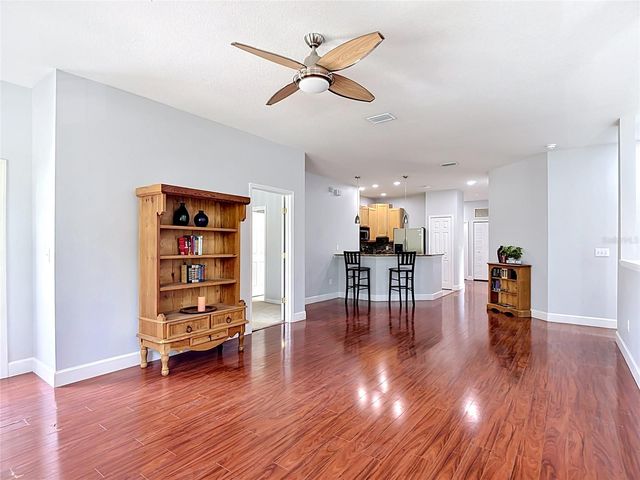 9502 W PARK VILLAGE DRIVE 108, Tampa, FL 33626