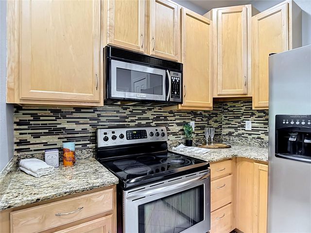 9502 W PARK VILLAGE DRIVE 108, Tampa, FL 33626