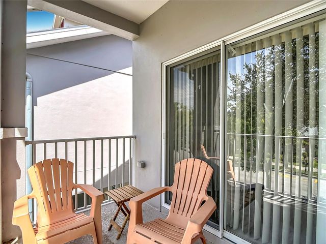 9502 W PARK VILLAGE DRIVE 108, Tampa, FL 33626