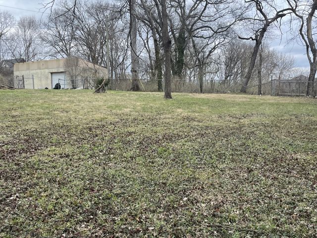 420 Mallory St, Nashville, TN 37203