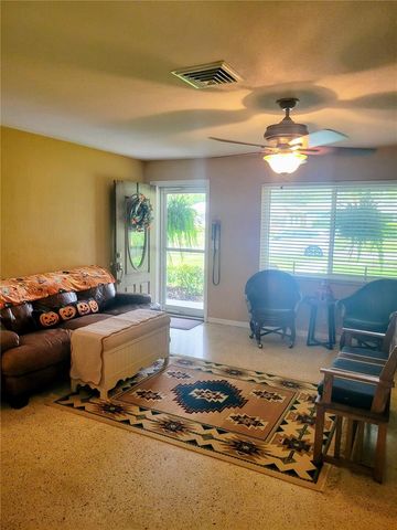 4976 12TH AVENUE N, St Petersburg, FL 33710