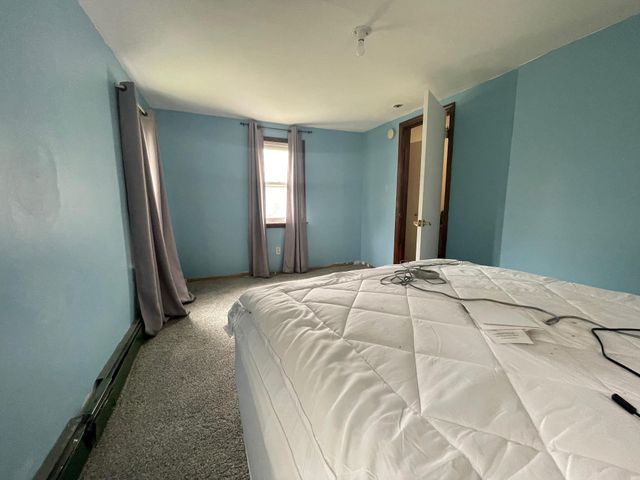 24 Cedar Rd, Wurtsboro, NY 12790