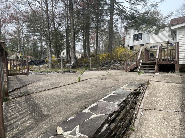 24 Cedar Rd, Wurtsboro, NY 12790