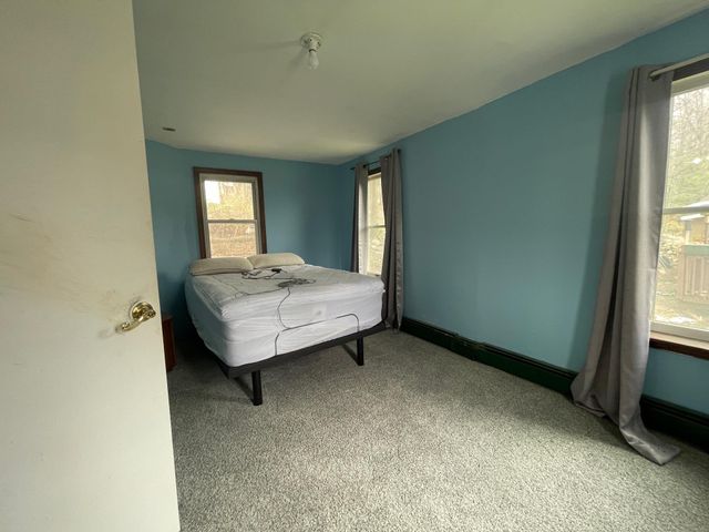 24 Cedar Rd, Wurtsboro, NY 12790