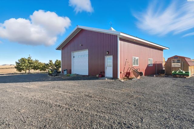 41213 S Clodfelter Rd, Kennewick, WA 99338