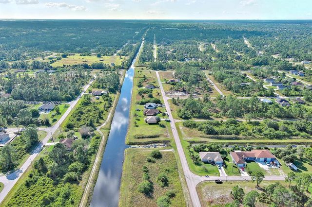 1134 HUDSON ST E, Lehigh Acres, FL 33974