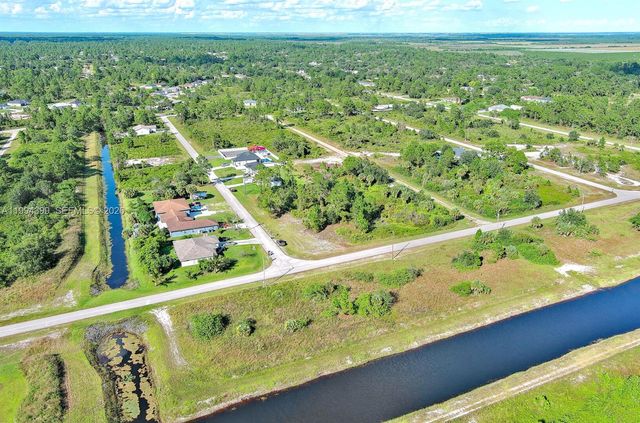 1134 HUDSON ST E, Lehigh Acres, FL 33974