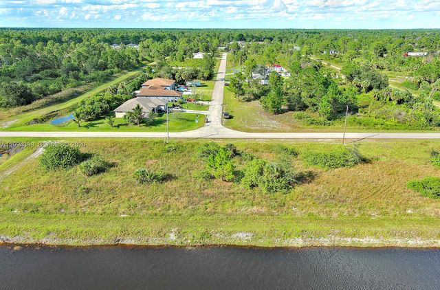 1134 HUDSON ST E, Lehigh Acres, FL 33974