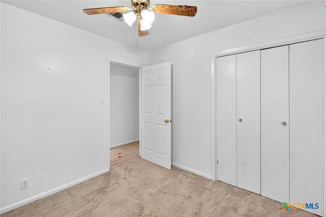 304 Sun Valley Drive, Victoria, TX 77904