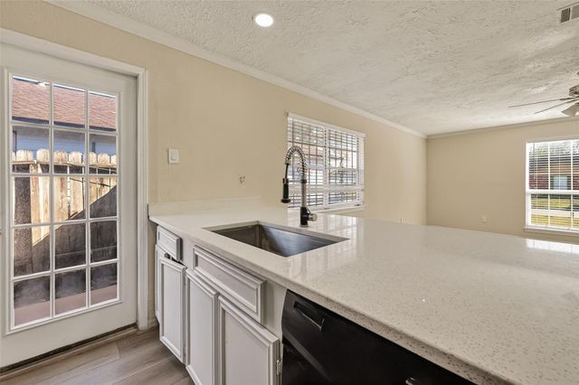 711 Blue Rock Court, Houston, TX 77060