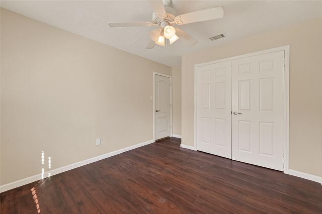 711 Blue Rock Court, Houston, TX 77060