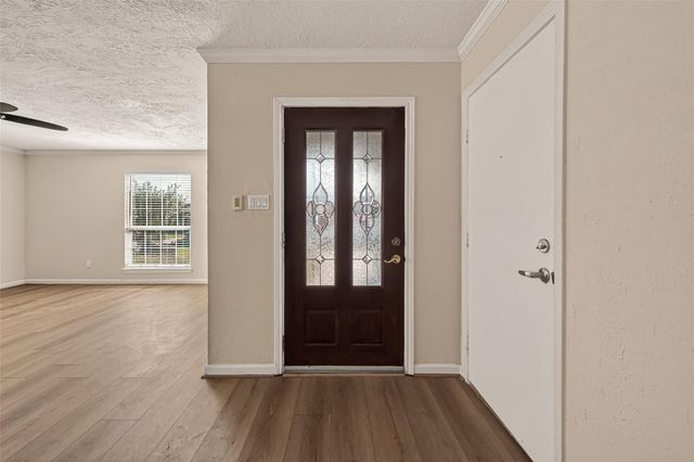 711 Blue Rock Court, Houston, TX 77060