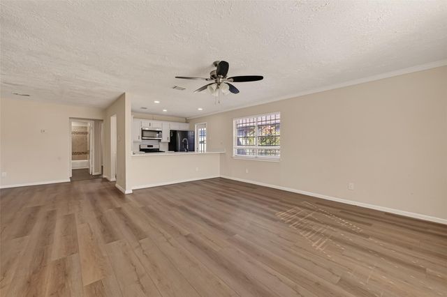 711 Blue Rock Court, Houston, TX 77060