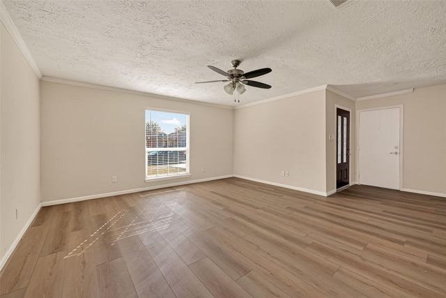 711 Blue Rock Court, Houston, TX 77060