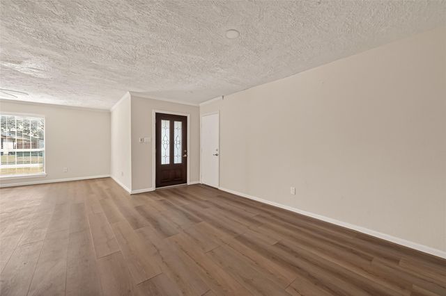 711 Blue Rock Court, Houston, TX 77060