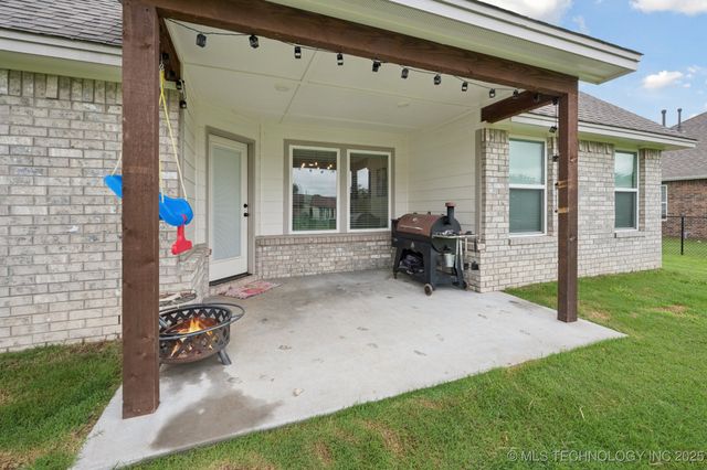 1200 SE 15th, Pryor, OK 74361