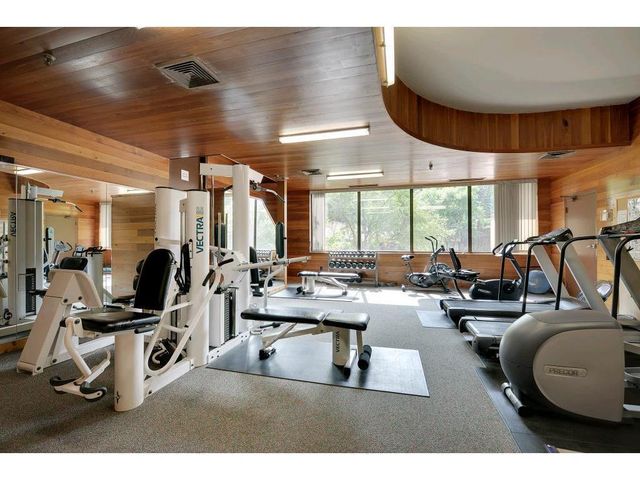 1225 Lasalle Avenue 404, Minneapolis, MN 55403