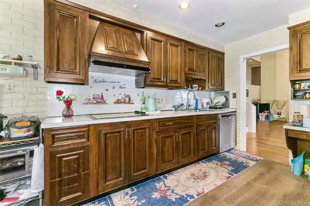 57 Merry Lane, Jericho, NY 11753