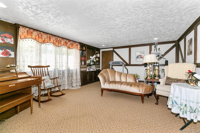 57 Merry Lane, Jericho, NY 11753