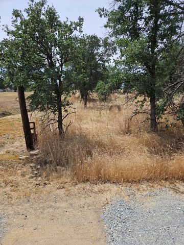 10033 Abernathy Ln, Redding, CA 96003