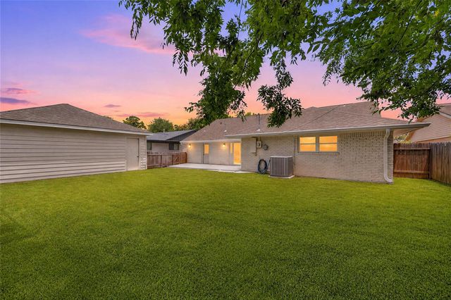 4321 Kingfisher Drive, Houston, TX 77035