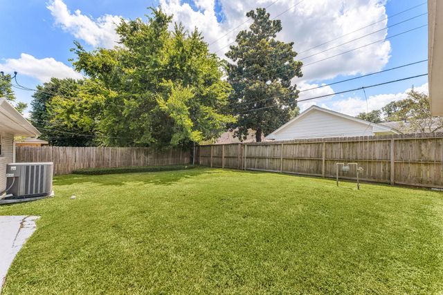 4321 Kingfisher Drive, Houston, TX 77035