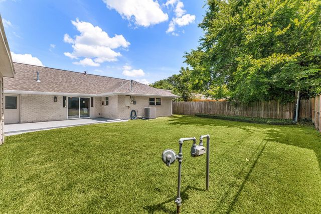 4321 Kingfisher Drive, Houston, TX 77035