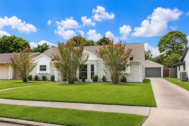 4321 Kingfisher Drive, Houston, TX 77035