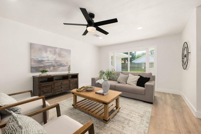 4321 Kingfisher Drive, Houston, TX 77035