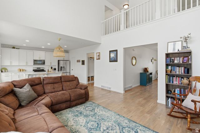 5080 FOLKSTONE DR, Eagle Mountain, UT 84005