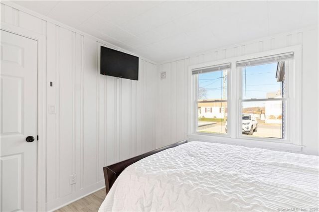 8 Belaire Manor, Old Saybrook, CT 06475