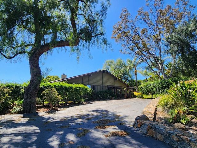 14502 Fruitvale Road, Valley Center, CA 92082