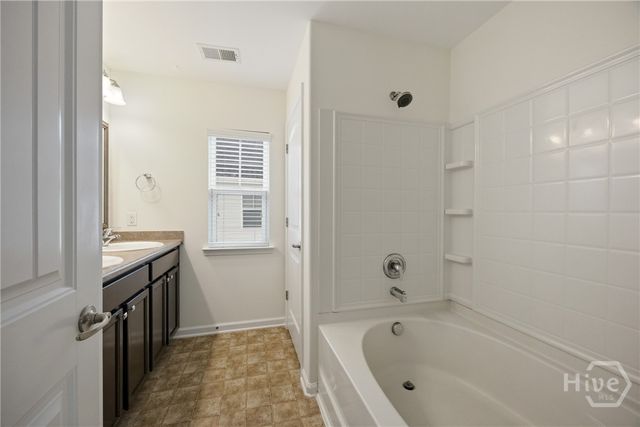 203 Lakepointe Drive, Savannah, GA 31407