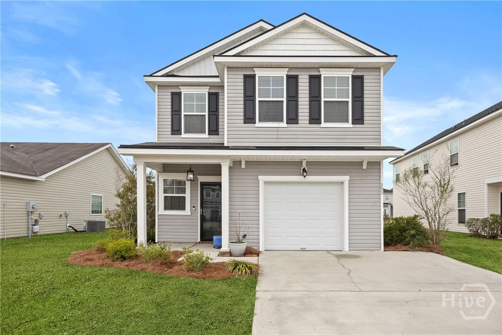 203 Lakepointe Drive, Savannah, GA 31407