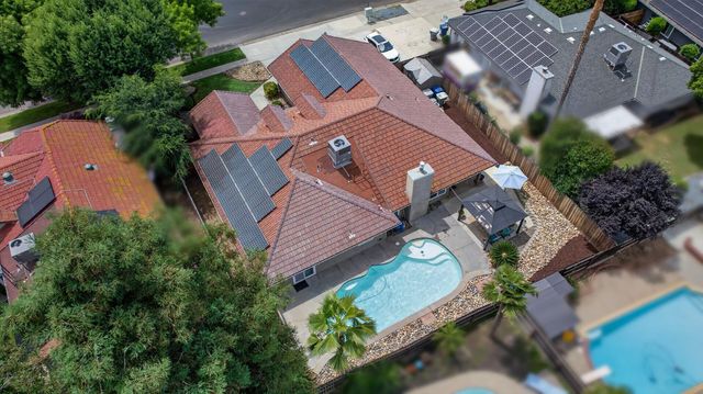 997 Pistachio Avenue, Clovis, CA 93611